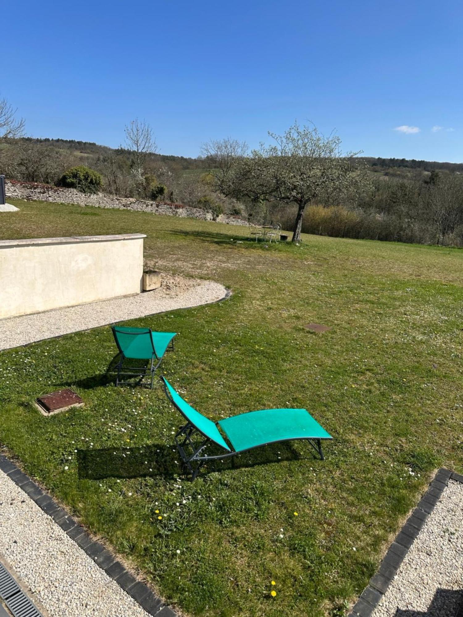 Studio Au Calme Avec Terrasse Rougemont  Extérieur photo